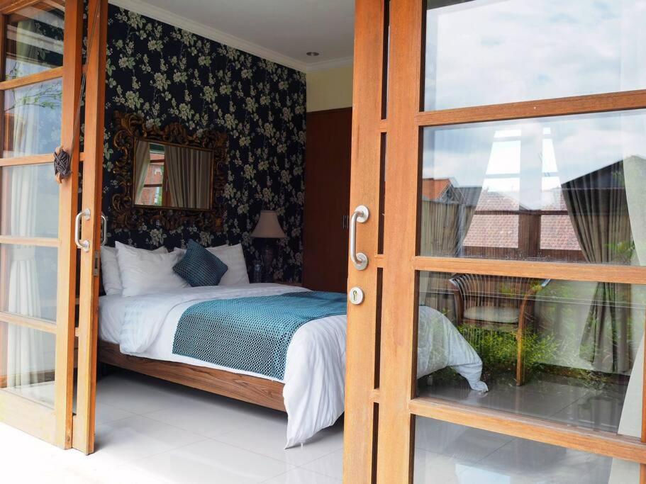 Sonti Villa Семиньяк Экстерьер фото