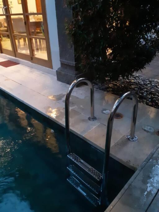 Sonti Villa Семиньяк Экстерьер фото